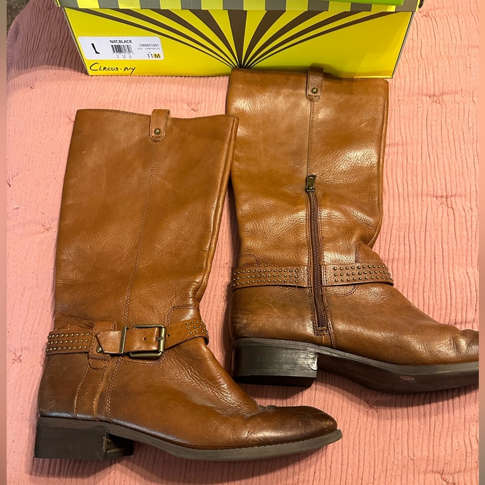Tan boots